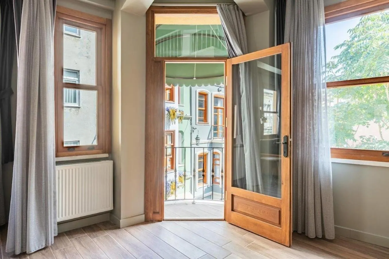 Beautiful Bright Cool Modern 1Bd Balat Loft! #329 Apartment Istanbul